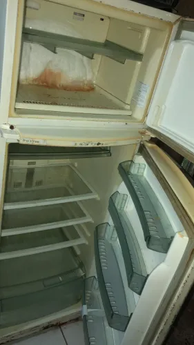 Geladeira , retirada de peças ou concerto