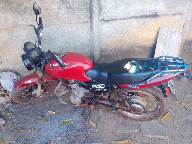 Vendo fan 125 atrasada fora isso a moto e muito boa só pega e roda