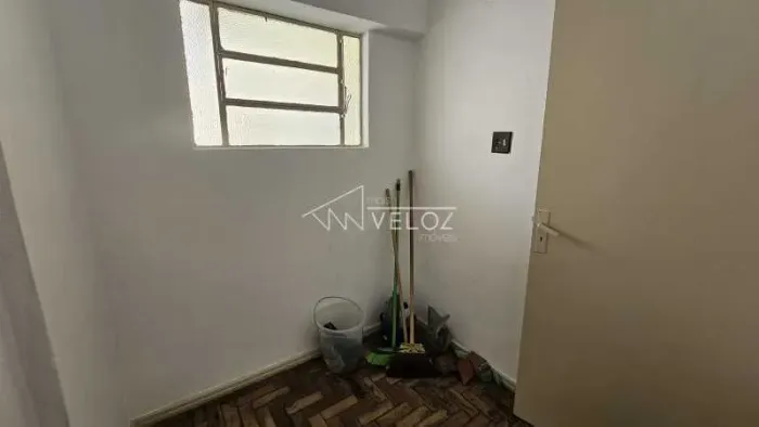 Apartamento : / Residencial / Glória