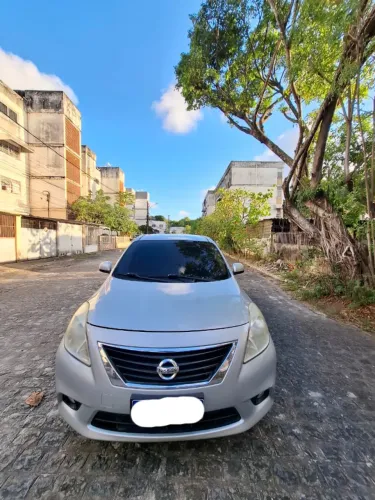 Nissan Versa SL 1.6 16V Flex Fuel 4P Mec. 2013
