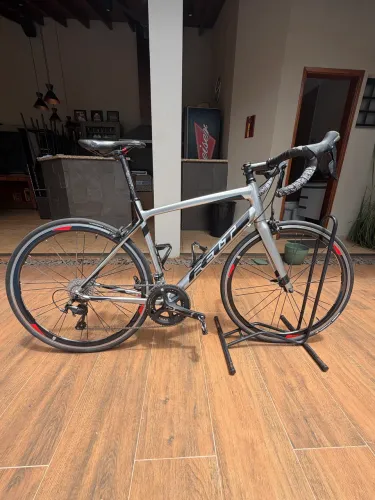 Bike Speed Felt tam 56