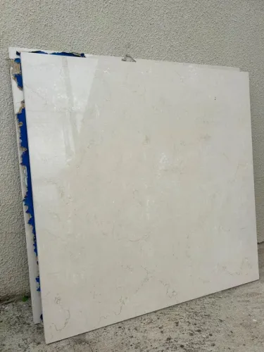 Porcelanato Porto Belo Novo!!! Comprei na loja e faltou peças pro espaço na minha casa!!!