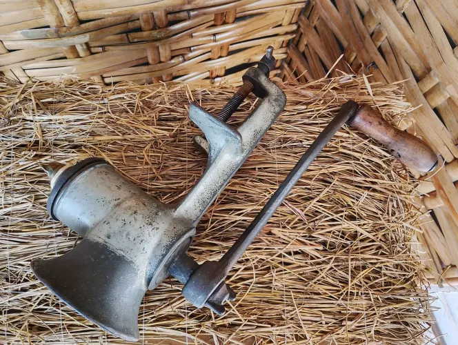 Máquina de moer antiga
