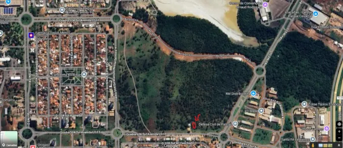 Lote comercial Av LO 13 próx Cesamar