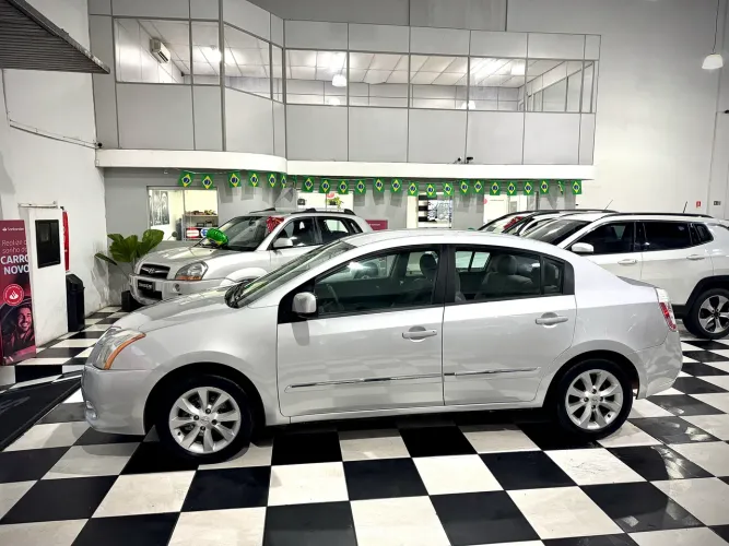 Nissan Sentra S 2.0/ 2.0 Flex Fuel 16V Aut. 2012