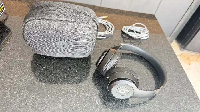Headphone Beats Solo 4 Preto.
