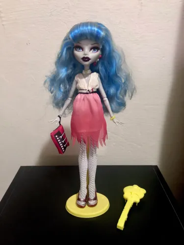 Boneca Monster High Ghoulia Dawn of the Dance
