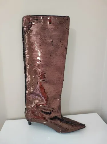 Bota em Paetê ZARA - N. 36