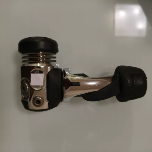 Regulador 1° estágio Scubapro MK 17
