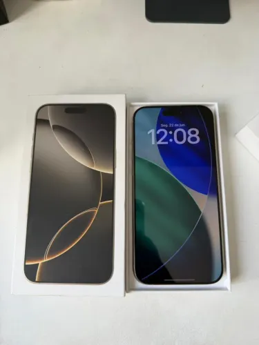 iPhone 16 Pro Max 256GB Natural Titanium - Estado de Novo