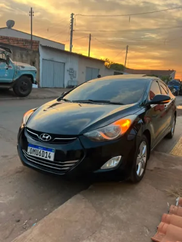 Hyundai Elantra GLS 2.0 16V Flex Aut. 2013
