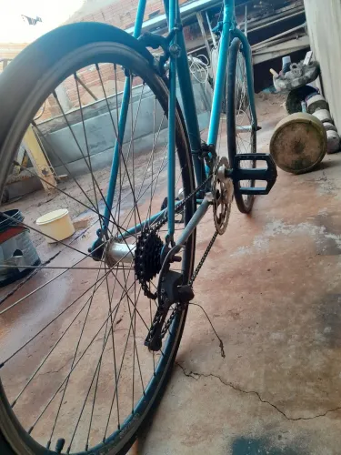  caloi 10 das antigas ta com guidão reto mas tenho o original  valor 550$  aceito proposta