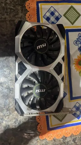 Vendo placa de video gtx 1650 4gb