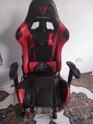 Cadeira gamer usada