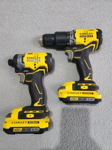 Kit parafusadeira/furadeira de Impacto e parafusadeira de impacto Stanley 20v fatmax