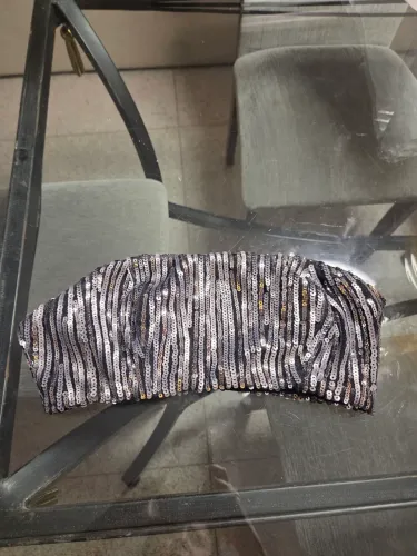 Top preto e prata ( não vendo pela olx pay somente com entrega em mãos)