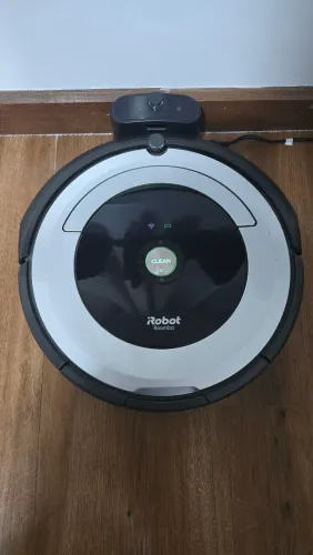 Robô Aspirador Irobot Roomba 690