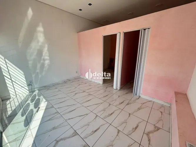 Loja disponível para Venda no bairro Mansour em Uberlândia-MG