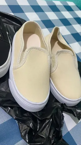 2 pares de sapatos novos numeração 24/25
