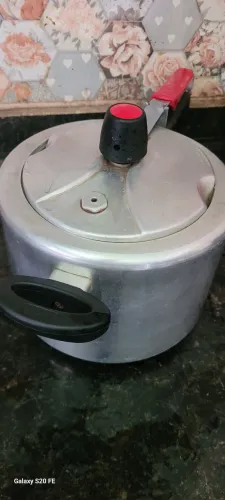 Panela de pressão Clock 4.5 litros
