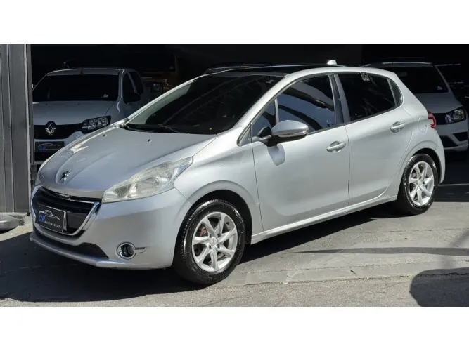 Peugeot 208 Allure 1.5 Flex 8V 5P 2015