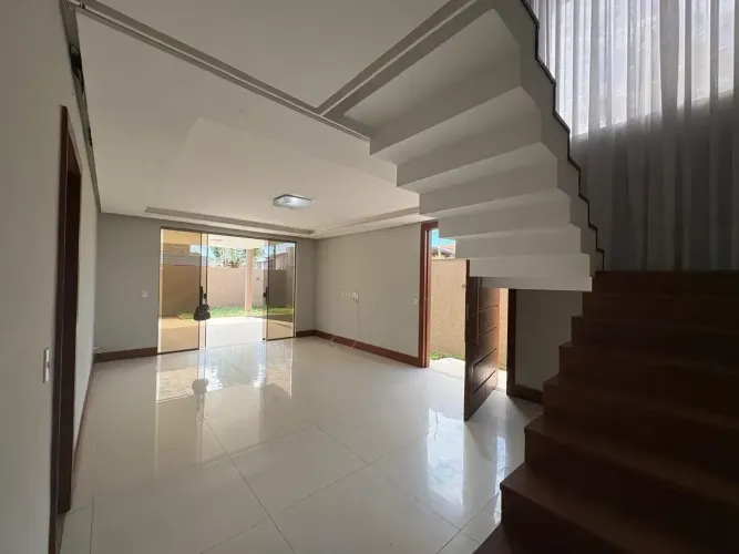 Imóvel para aluguel tem 180 metros quadrados com 4 quartos em Morada do Sol - Vila Velha -