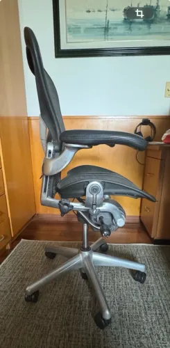 Cadeira Aeron Herman Miller 