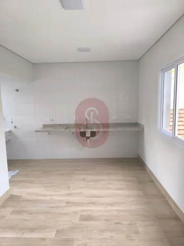 Sala comercial na Mooca com 112 metros na parte superior.