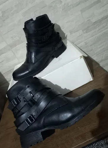 Bota marca prego