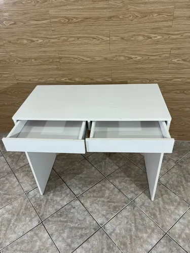 Duas Escrivaninha:mesa