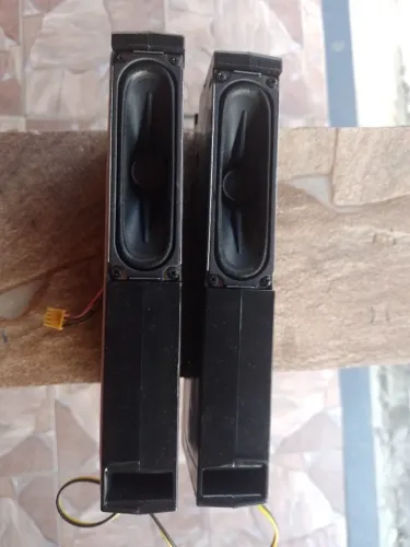 Par de Alto Falantres TV Samsung 55 Polegadas