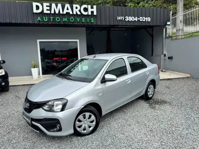 Toyota Etios X Sedan 1.5 Flex 16V 4P Mec. 2019