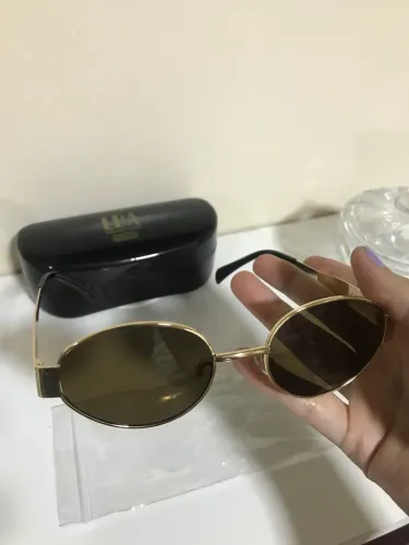 VENDO ESSE ÓCULOS