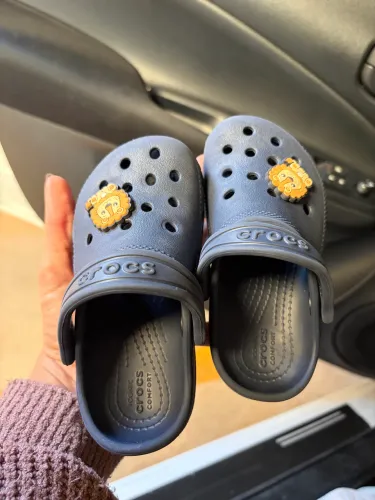 Crocs infantil