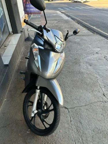Honda Biz 125 novíssima 