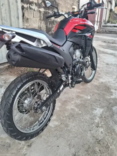 LANDER 250CC SEM DETALHES