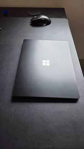 Microsoft Surface Laptop 2 i5 - 13.5" - RAM 8GB - 256GB