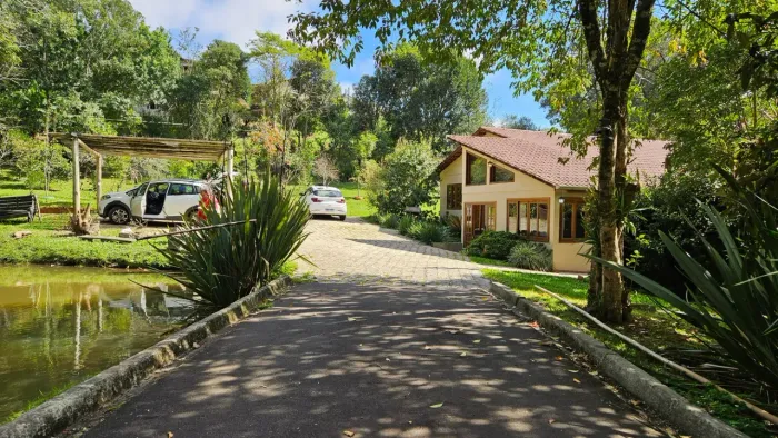 Imóvel para venda com 5000 metros quadrados com 4 quartos em Centro - Campo Magro - PR