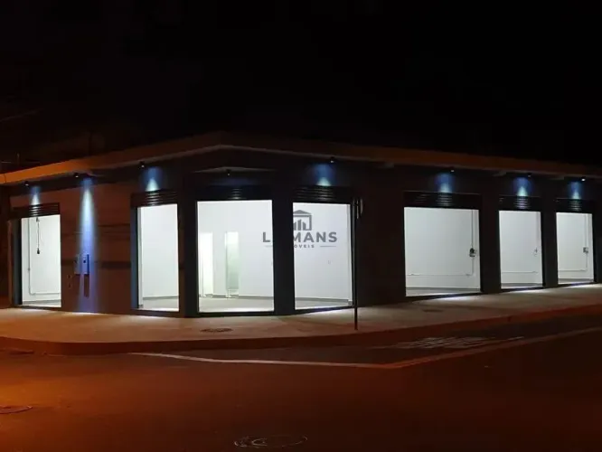 Salão para alugar em Piracicaba, São Luiz, com 33 m²