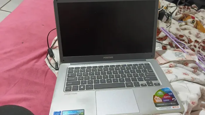 Vende-se computador dispositivo