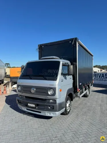 VW 8-160 ANO 2013 3/4 SIDER   