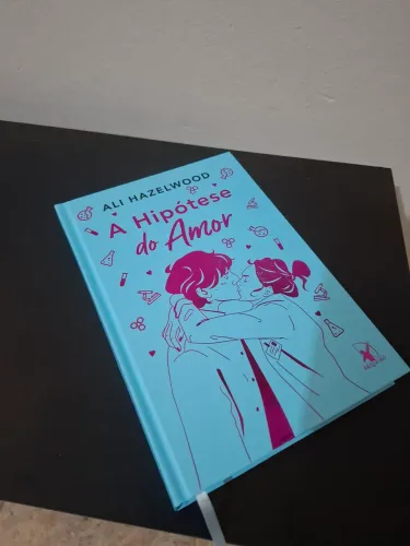 Desapego - Livros da Ali Hazelwood