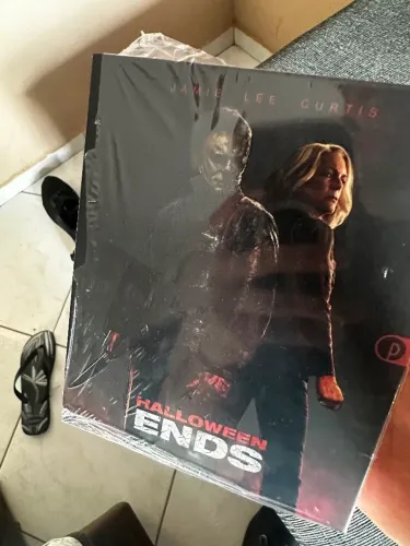 BLU RAY HALLOWEEN ENDS COM LUVA