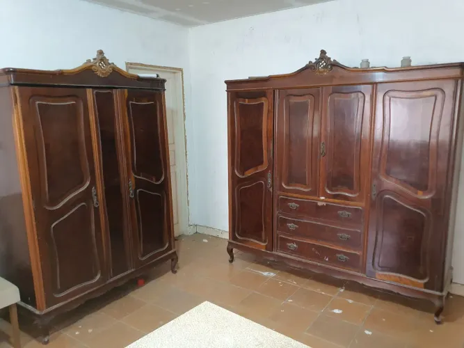 Guarda roupa antigo