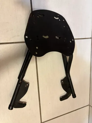 Suporte bagageiro moto