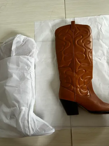 Bota Arezzo
