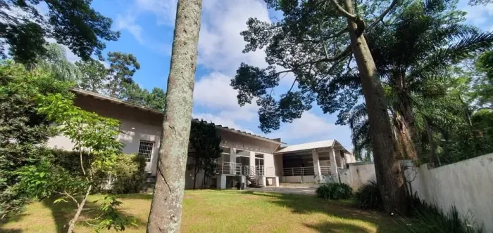 Galpão comercial multifuncional
