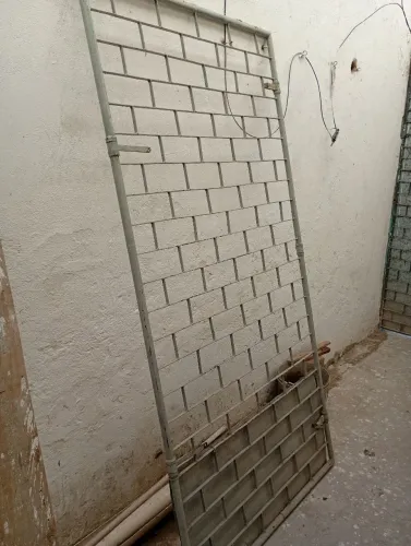 Vende-se um conjunto de grade (portão+janela)  