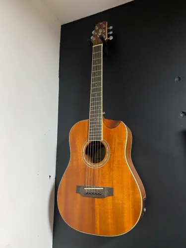 VIOLÃO SEIZI ELET ACUSTICO BABY AKIRA HALF CUTAWAY
