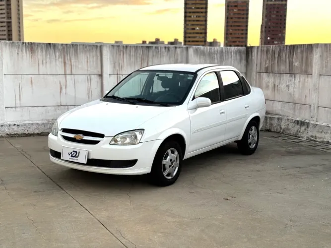 Chevrolet Classic Advantage 1.0 VHC Flexpower 4P 2015